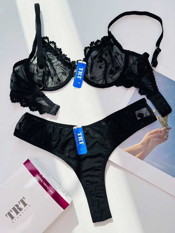 ست شورت و سوتین زنانه جلو بازشو