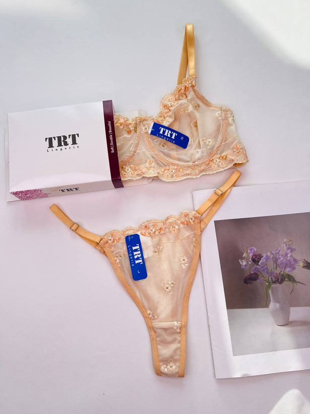 ست شورت و سوتین زنانه طرح ثمین فانتزی