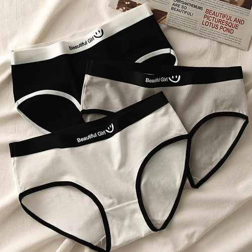 شورت زنانه نخی اسپرت