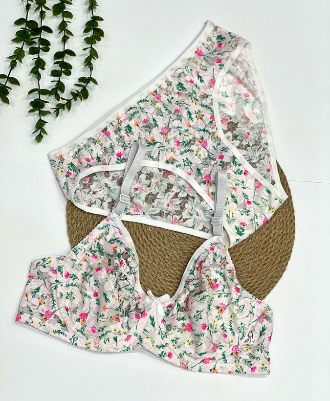 شورت و سوتین زنانه طرح فانتزی