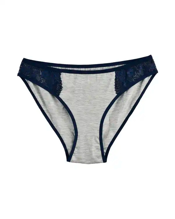 شورت زنانه نخی