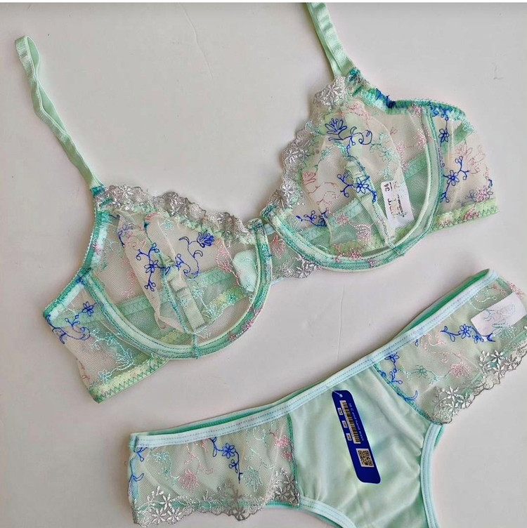 ست شورت و سوتین زنانه طرح گلدار