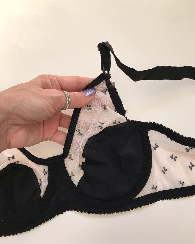 ست شورت و سوتین زنانه فانتزی طرح عروس