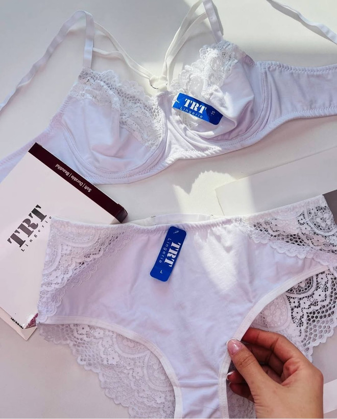 ست شورت و سوتین زنانه طرح گلدار