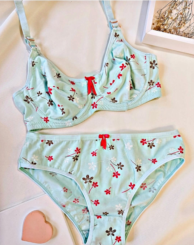 ست شورت و سوتین زنانه طرح گلدار آبرنگی