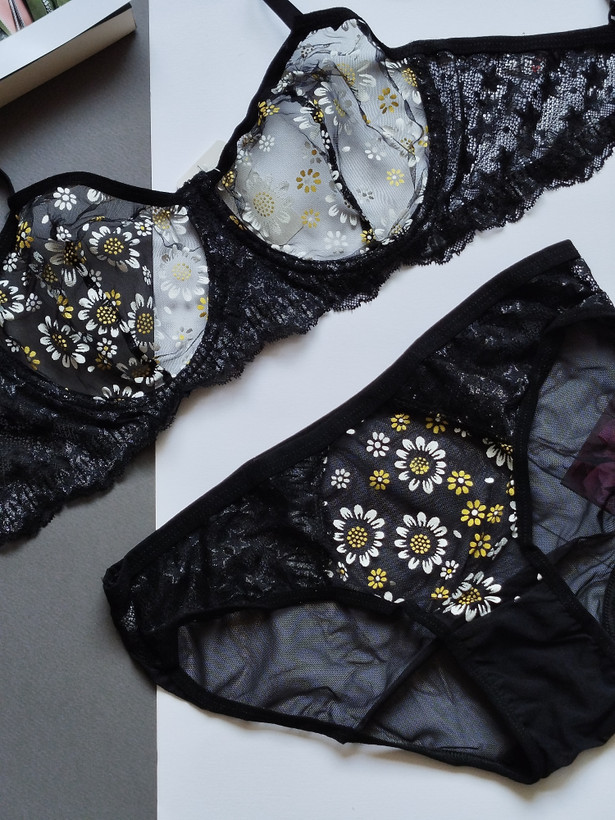 ست شورت و سوتین زنانه آبرنگی