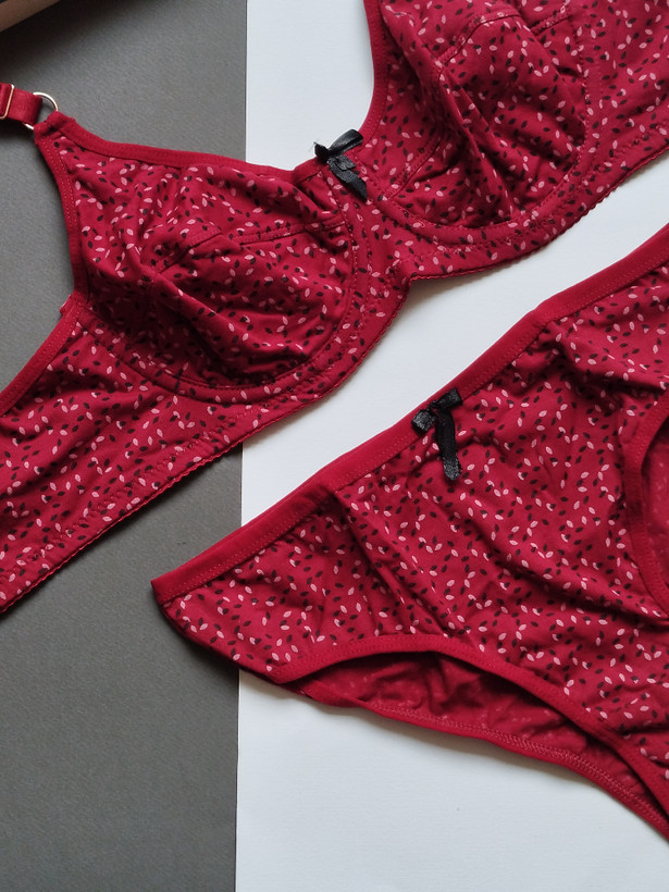 ست شورت و سوتین زنانه لاکچری اروپایی