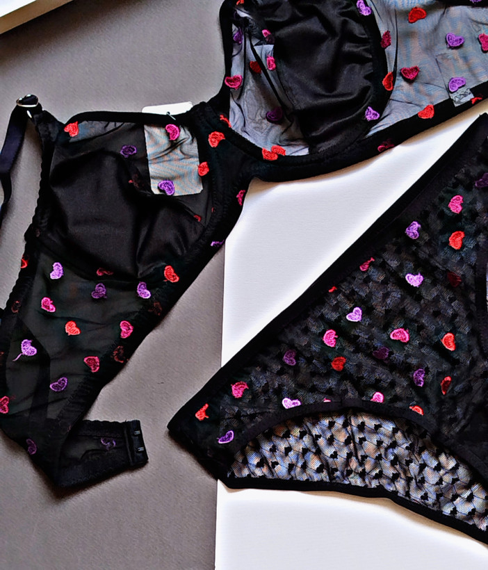 ست شورت و سوتین زنانه فانتزی طرح عروس شایلین