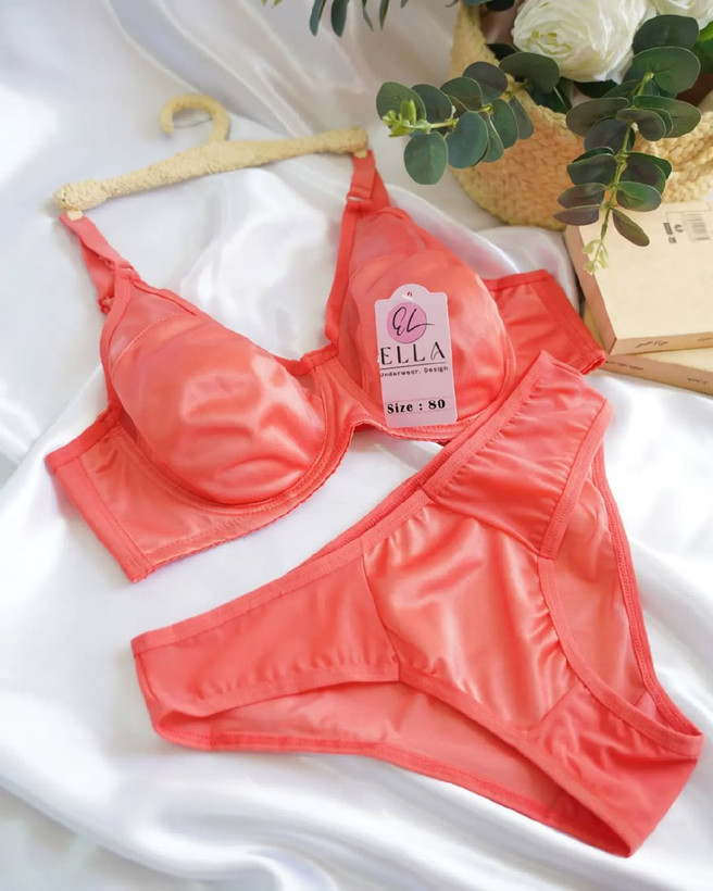 ست شورت و سوتین زنانه طرح فانتزی وارداتی