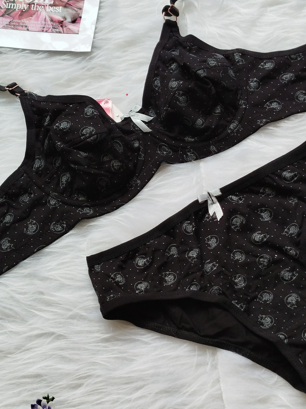 ست شورت و سوتین زنانه گلدار برند پانیذکوزا