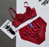 ست شورت و سوتین زنانه طرح راه راه گیپور برند MD