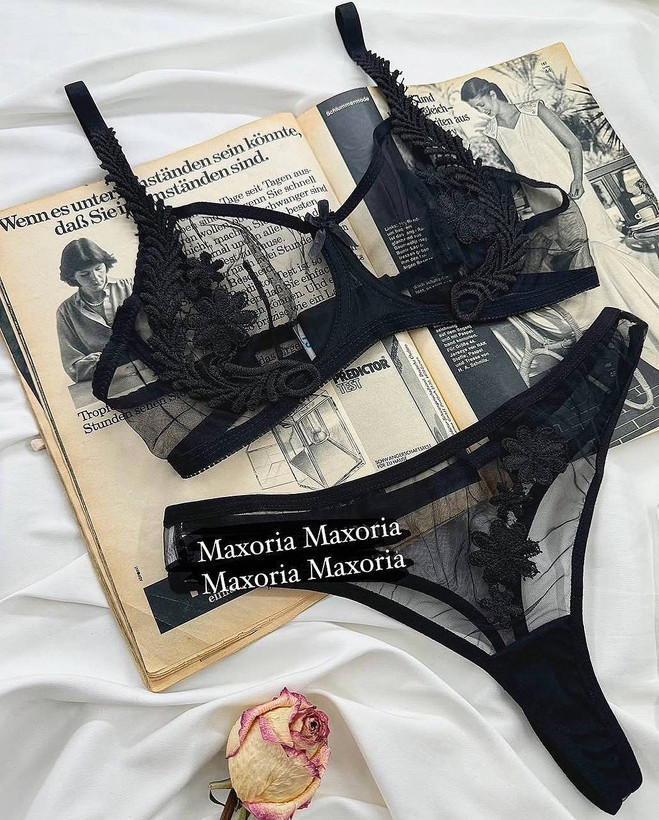 ست شورت و سوتین زنانه گل دوز گل برجسته لعیا