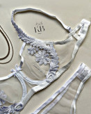 ست شورت و سوتین زنانه فانتزی طرح گل برجسته لعیا