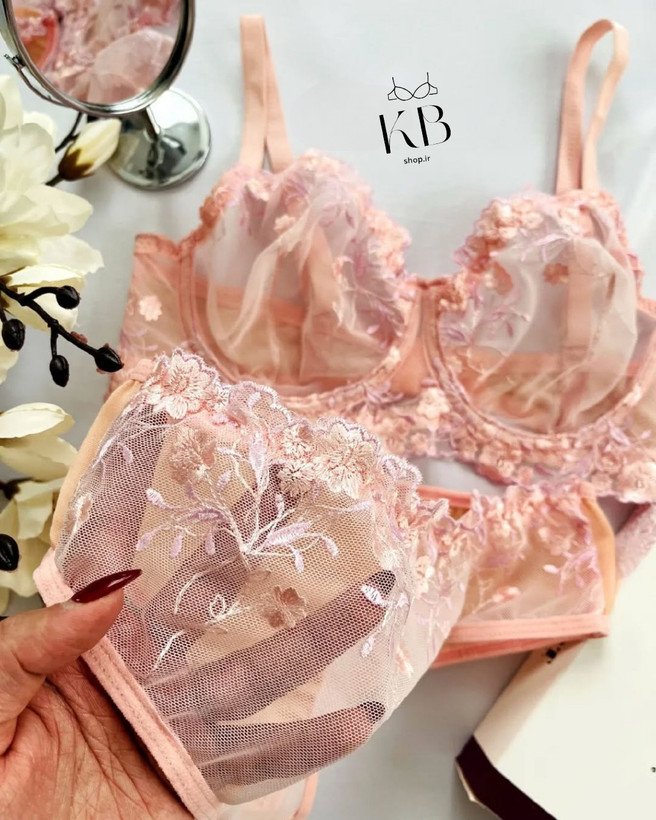 ست شورت و سوتین زنانه فانتزی طرح عروس شایلین