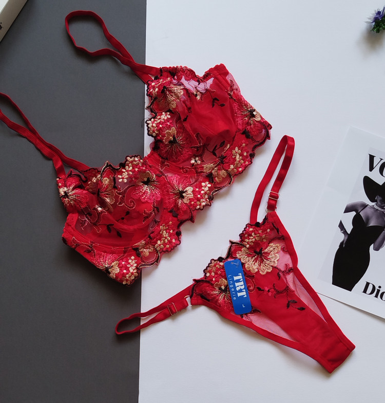 ست شورت و سوتین زنانه طرح گلدار آبرنگی برند ژوبین