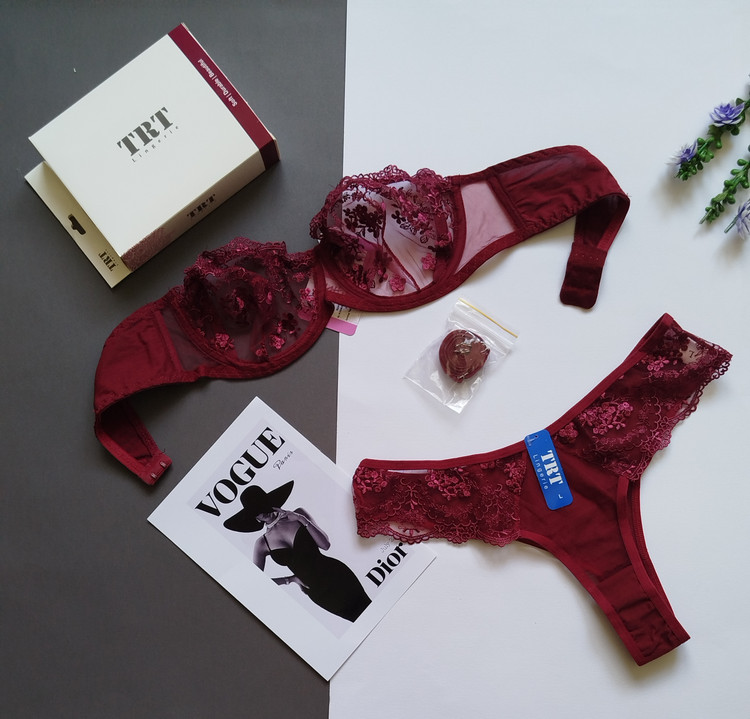 ست شورت و سوتین زنانه فانتزی طرح گلدار شکوفه ای