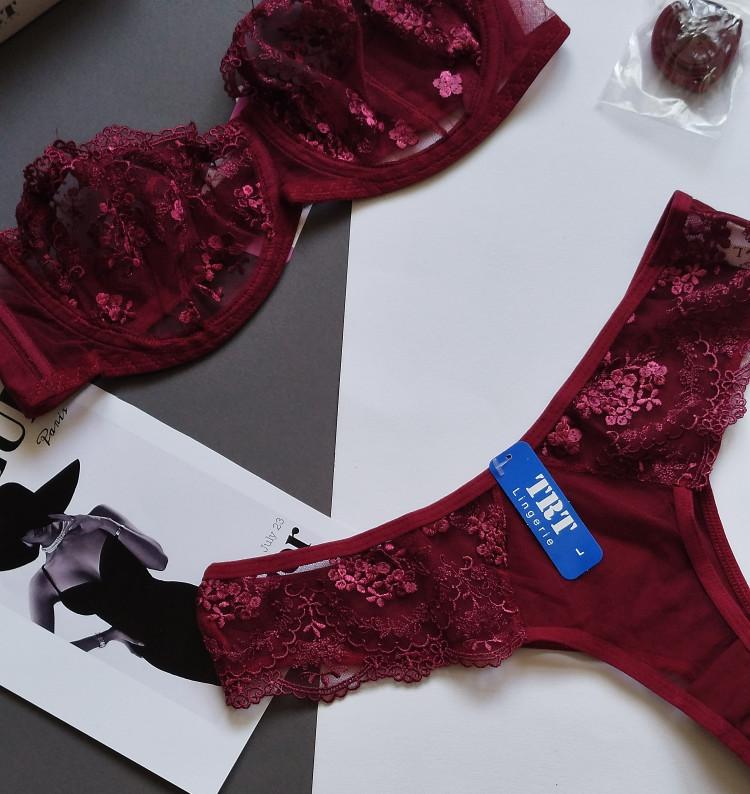 ست شورت و سوتین زنانه طرح فانتزی وارداتی برند زارع