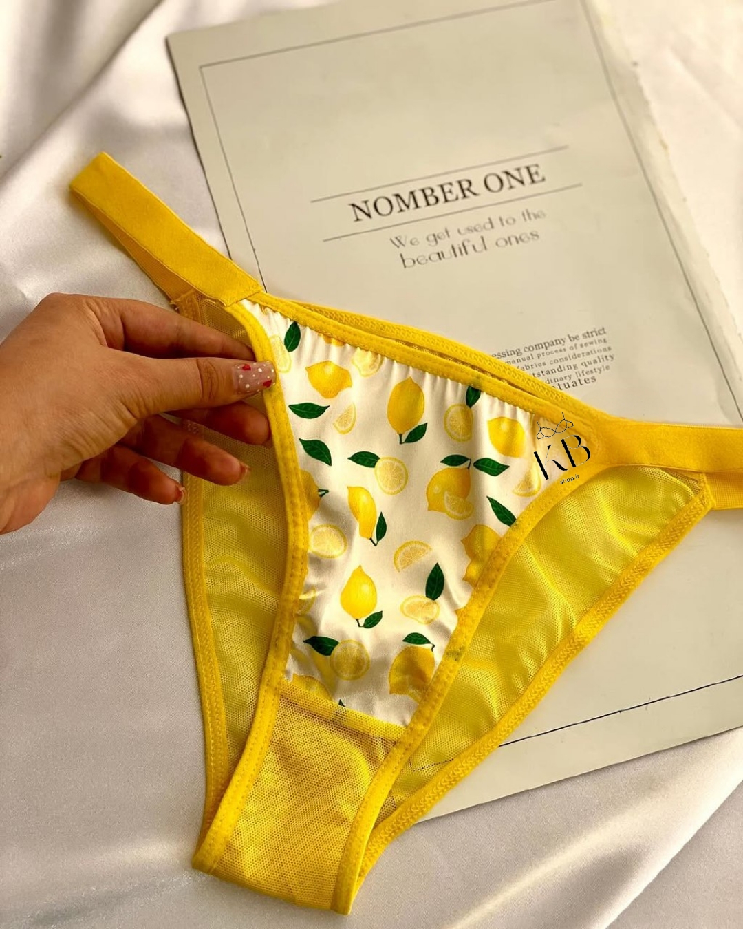 ست شورت و سوتین زنانه طرح فانتزی لیمو 🍋 اسفنجی