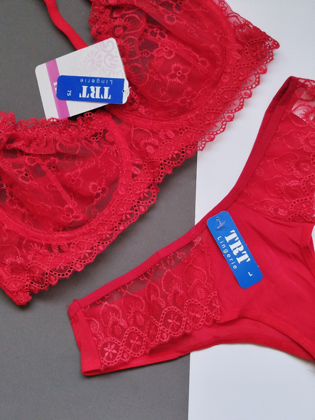 ست شورت و سوتین زنانه فانتزی طرح گلوریا برند TRT