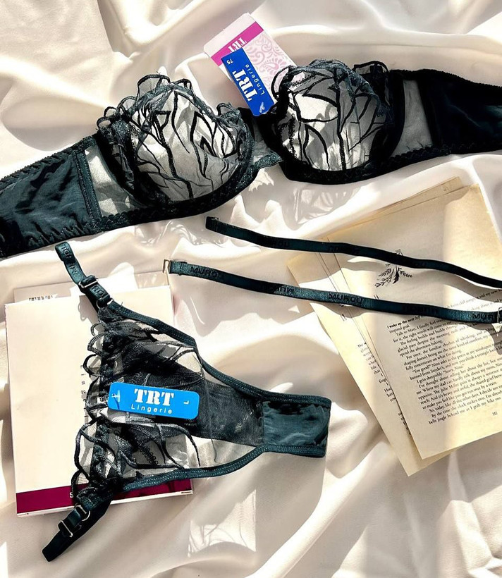 ست شورت و سوتین زنانه فانتزی طرح عروس سفید