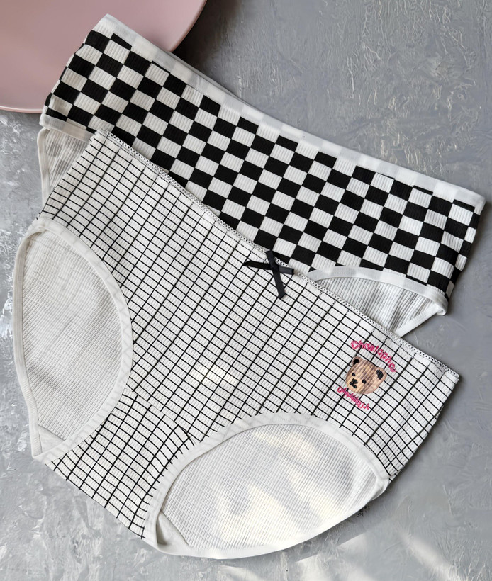 شورت سیاه و سفید عروسکی