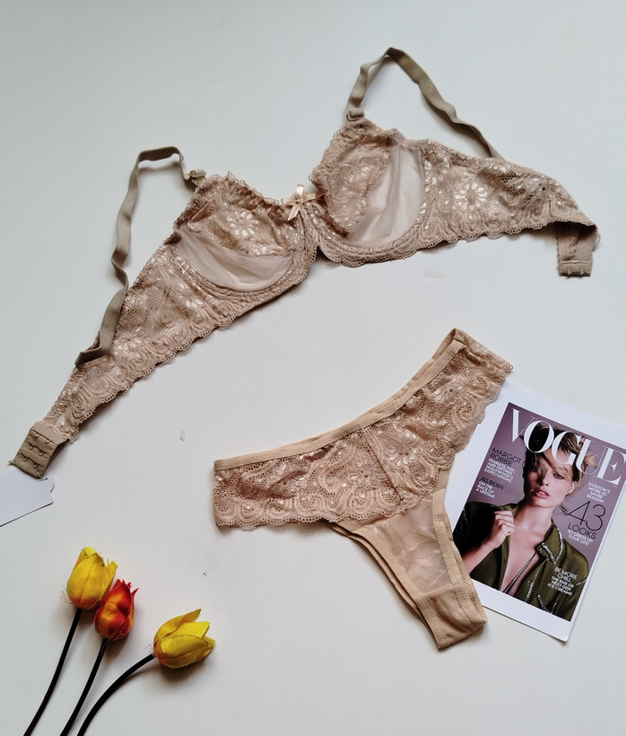 ست شورت و سوتین زنانه فانتزی طرح گل ویولت