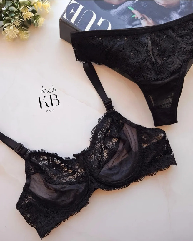 ست شورت و سوتین زنانه طرح گلدار گیپوری مشکی رنگ