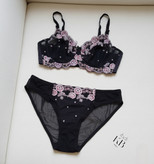 ست شورت و سوتین زنانه طرح گلدار گیپوری