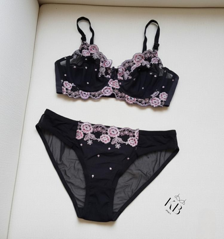 ست شورت و سوتین زنانه طرح گلدار گیپوری