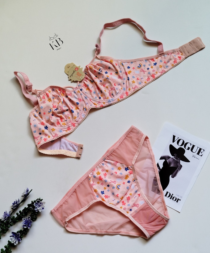 ست شورت و سوتین زنانه طرح فانتزی وارداتی