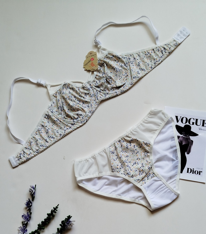 ست شورت و سوتین زنانه طرح گلدار آبرنگی