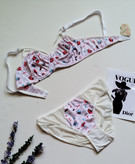 ست شورت و سوتین زنانه طرح دانتل دوزی ترک