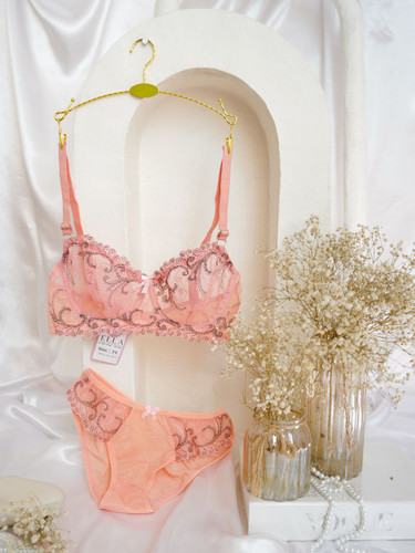 ست شورت و سوتین زنانه طرح گلدار گیپوری