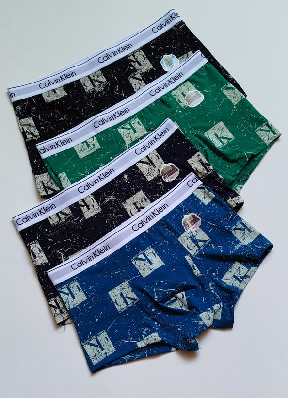 شورتک مردانه ورزشی گیاهی قرمز رنگ