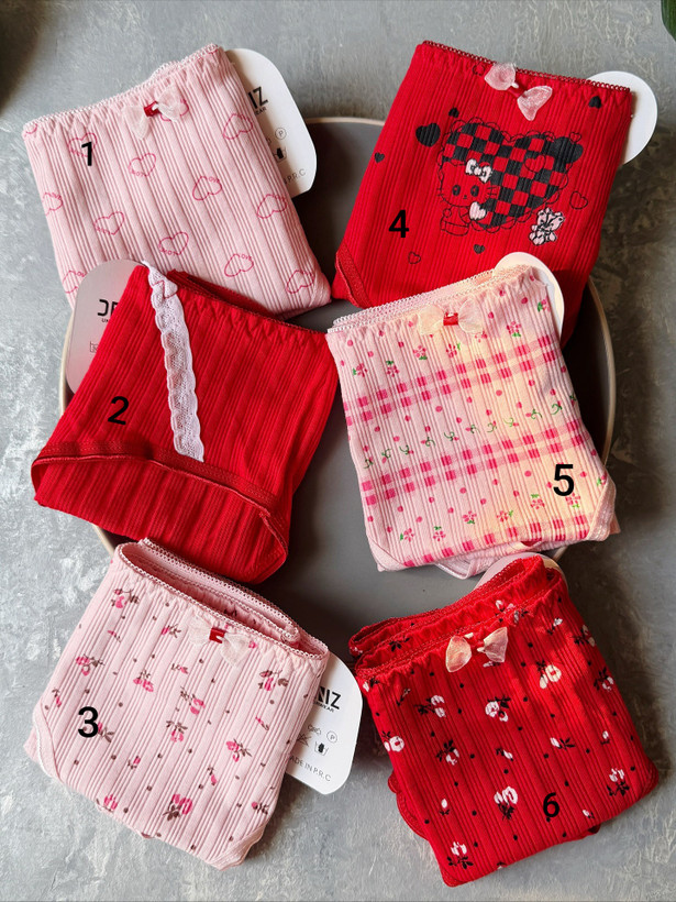 شورت زنانه نخ پنبه وارداتی طرح آلبالو