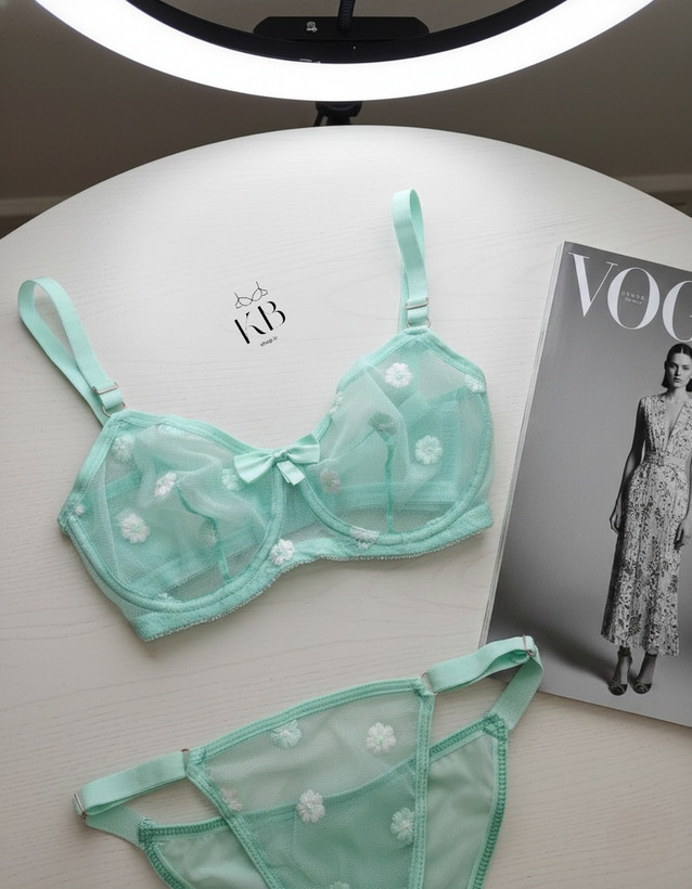 ست شورت و سوتین زنانه طرح گلدار