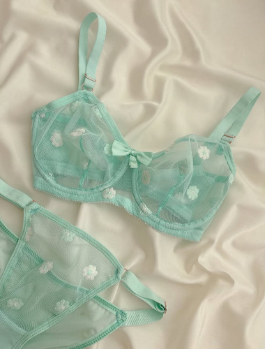 ست شورت و سوتین زنانه طرح فانتزی گلدار