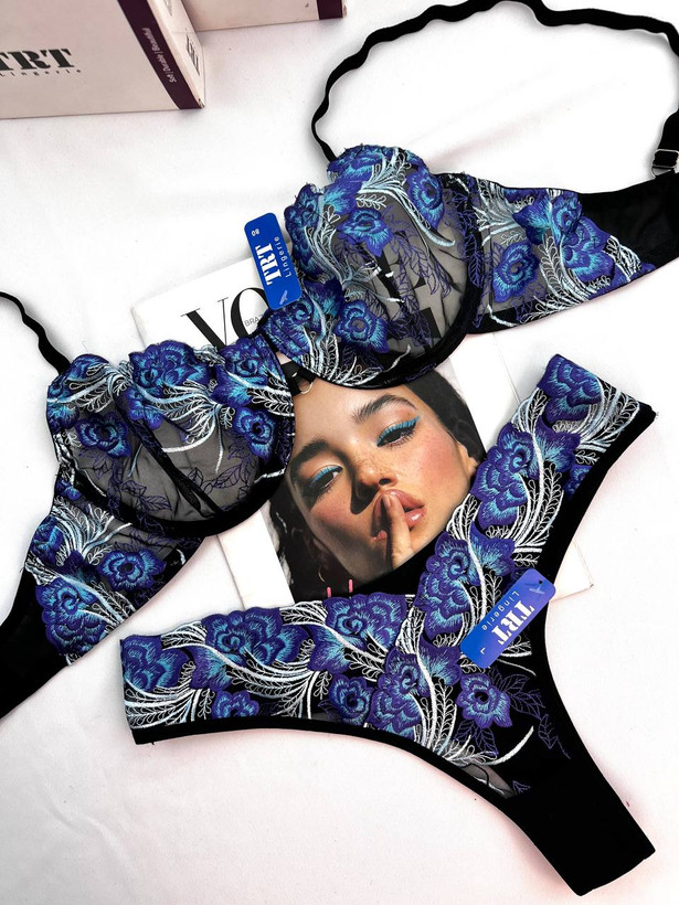 ست شورت و سوتین زنانه طرح گلدار TRT