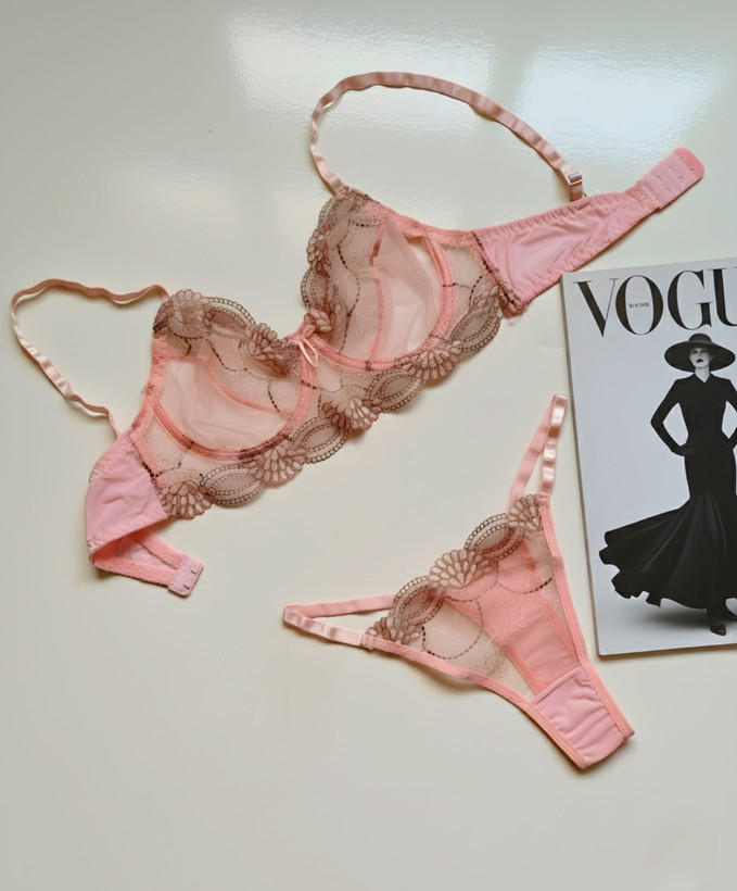 ست شورت و سوتین زنانه فانتزی طرح مارال