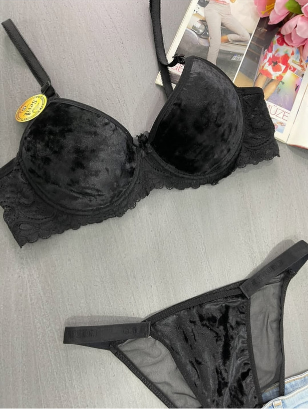 ست شورت و سوتین زنانه اسفنجی جک دار