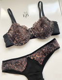 ست شورت و سوتین زنانه گلدار گلدوزی شده