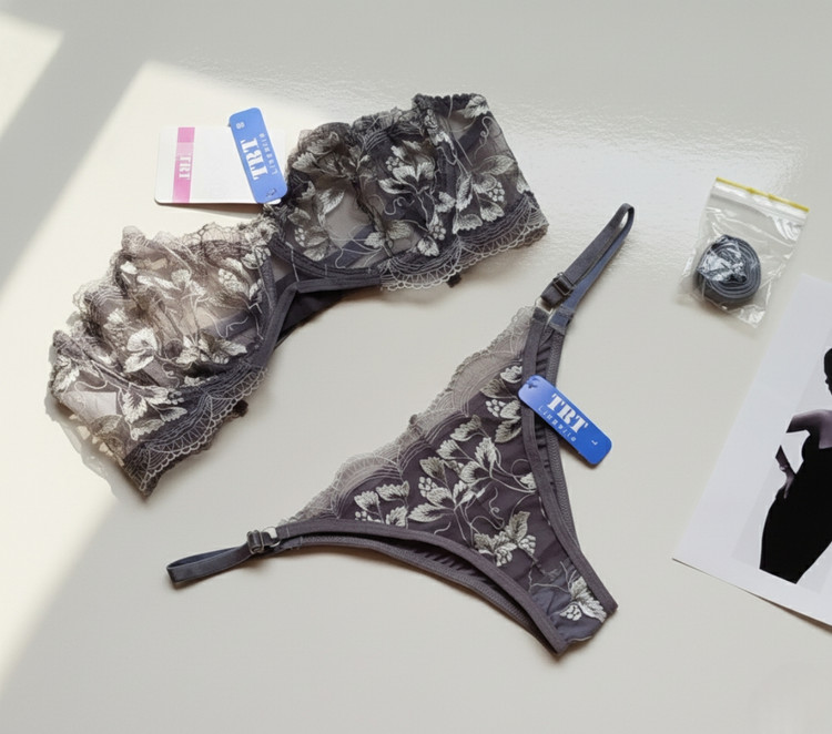 ست شورت و سوتین زنانه طرح ستاره ای سگگ دار ترک