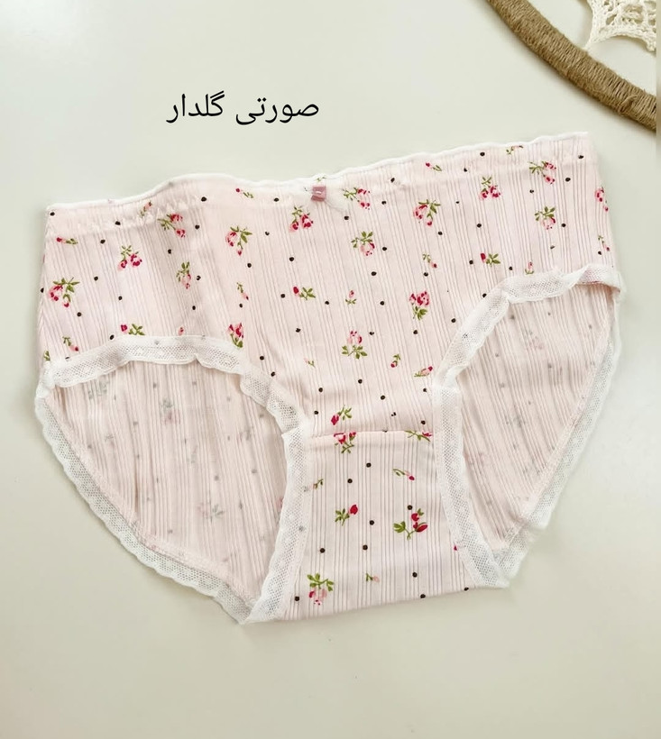 شورت زنانه صورتی گلدار