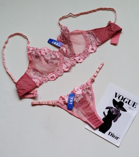 ست شورت و سوتین زنانه طرح فانتزی وارداتی