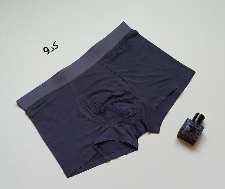 شورت مردانه نیم پا گیاهی وارداتی سوزنی