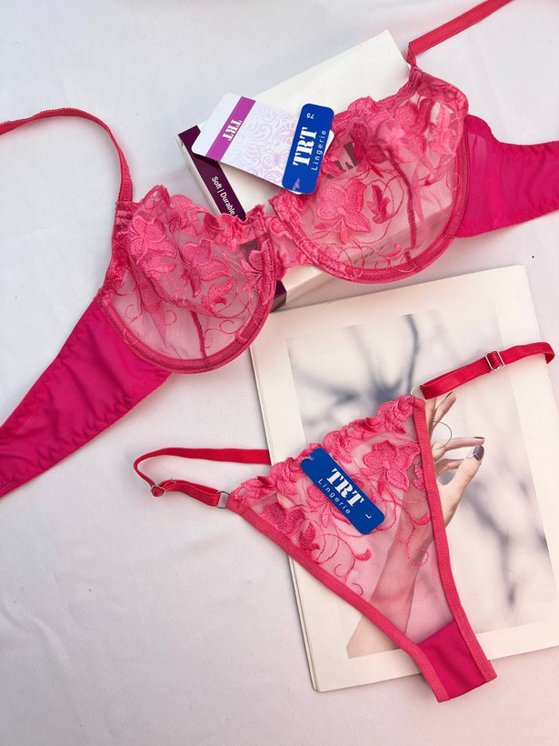 ست شورت و سوتین زنانه طرح گلدار سرخابی