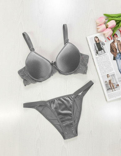 ست شورت و سوتین زنانه طرح گلدار آبرنگی