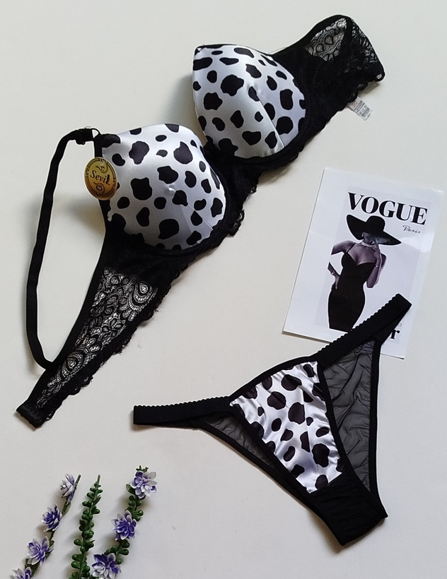 ست شورت و سوتین زنانه طرح شاین دار