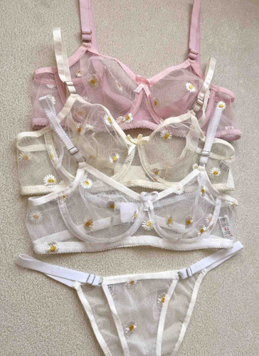 ست شورت و سوتین زنانه طرح گلدار طرح ژینوس رنگ بژ