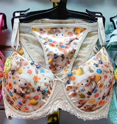 ست شورت و سوتین زنانه فانتزی اسفنجی طرح بره ناقلا